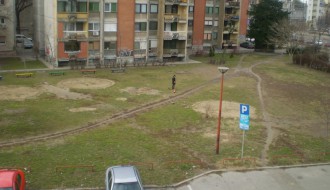 Dečje igralište ili šetalište za domaće ljubimce?