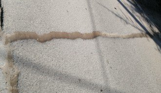 Problemi sa asfaltom u Vrbaskoj ulici