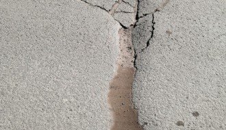 Problemi sa asfaltom u Vrbaskoj ulici