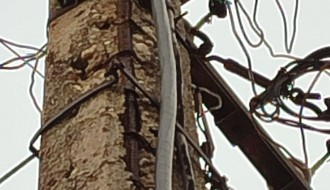 Betonska bandera, svaki dan otpadaju sve veći komadi - opasno!