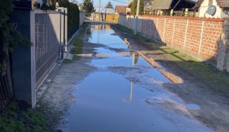 Rupe u ulicama Josipa Vukovića Đide i Radoja Vujoševića - Mesna zajednica Novo Selo