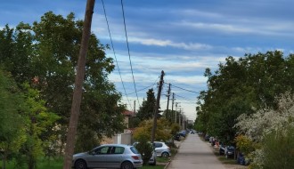 Opasnost od pada ulicne bandere