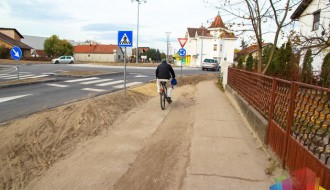 Kružni tok na Makovoj sedmici - problem sa trotoarom i biciklističkom