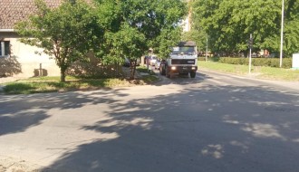 Granje koje smeta na semaforu tj. raskršću