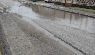 Jezero usred ulice Lujze Blaha