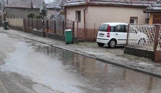 Jezero usred ulice Lujze Blaha