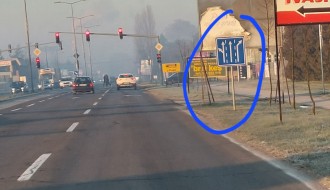 Pogrešna saobraćajna tabla na Palićkom putu