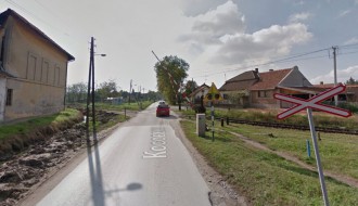 Velika rupa na pružnom prelazu - OPREZ!