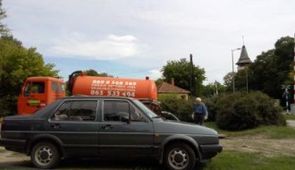 Pražnjenje cisterni sa fekalijama na Paliću