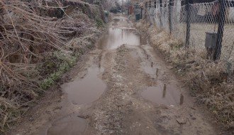 Ozrenska ulica neasfaltirana