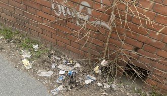 Smeće u okolini OŠ "Ivan Goran Kovačić"