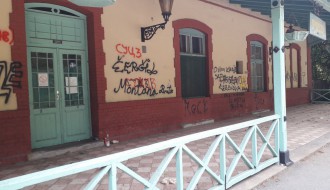 Neuredna i neugledna Železnička stanica na Paliću