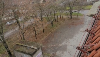 Nadležnost prilaza zgradi i prodajnom objektu u Bele Bartoka