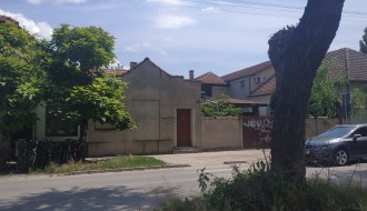 Nepregledna raskrsnica na uglu Arsenija Čarnojevića i Miloša Obilića