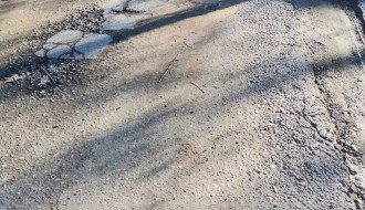 Rupe pored vrtića u ulici Antona Aškerca