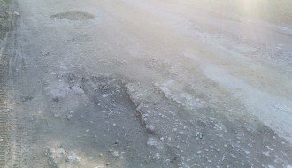 Rupe pored vrtića u ulici Antona Aškerca