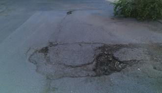 Udarne rupe u Šumskoj ulici