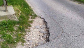 Oštećenje kolovoza u ulici Marka Oreškovića