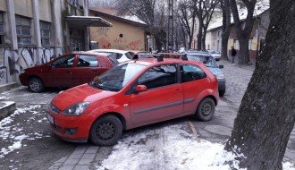 Nepropisno parkiranje u Harambašićevoj