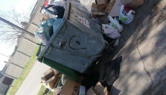 Problem sa konstantno prepunjenim kontejnerom u Teslinoj ulici
