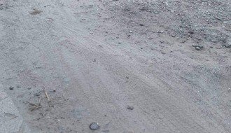 Opasne rupe na spajanju dve ulice sa Majšanskim putem