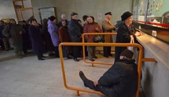 Izdavanje mesečnih karata starijim osobama - može li to biti efikasnije?