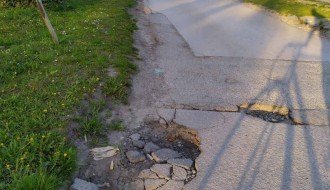 Rupe u ulici Josipa Kraša