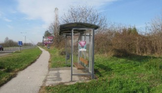 Autobusko stajalište na Velikom Radanovcu