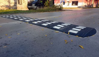 Nova vrsta ležećih policajaca u gradu?!