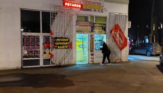 Terorisanje petardama