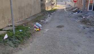 Otpad, nelegalna gradnja i nepoštovanje epidem. mera u Palmotićevoj