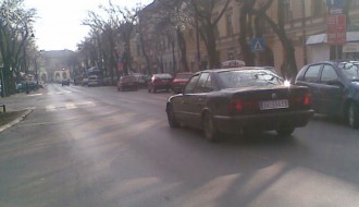 Nepropisno parkiranje u Štrosmajerovoj