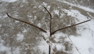 Oprez, metalni šiljci ispred bazena "Prozivka"