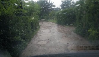 Rupe u ulicama "10. novembra" i "Jelene Ćetković"