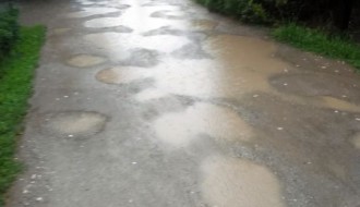 Rupe u ulicama "10. novembra" i "Jelene Ćetković"