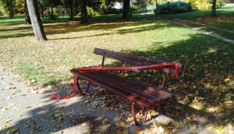 Zapušten park na uglu Somborskog puta i Gajeve