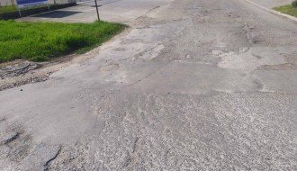 Udarne rupe u Batinskoj ulici