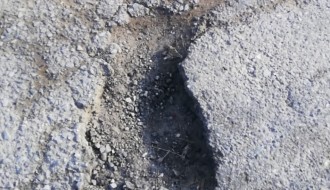 Udarne rupe u Ulici Laze Mamužića