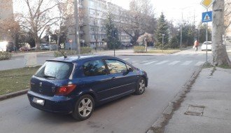 Zaobilaženje "ležećih policajaca" na Radijalcu