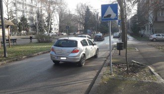 Zaobilaženje "ležećih policajaca" na Radijalcu