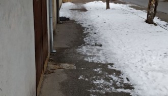 Neočišćeni trotoari