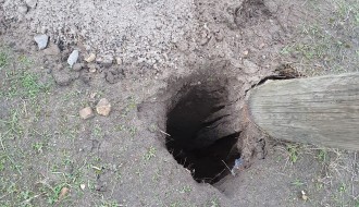 Kriva bandera u Ulici Servo Mihalja (Željezničko naselje)