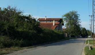 Bez trotoara u Kireškoj ulici