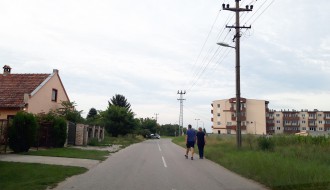 Bez trotoara u Kireškoj ulici