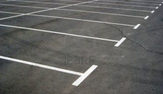 Parking za automobile kod Policijske uprave