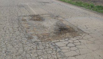 Apel nadležnim organima za saniranje rupa na Novosadskom putu (Palić)