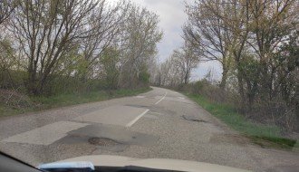 Apel nadležnim organima za saniranje rupa na Novosadskom putu (Palić)