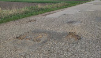 Apel nadležnim organima za saniranje rupa na Novosadskom putu (Palić)