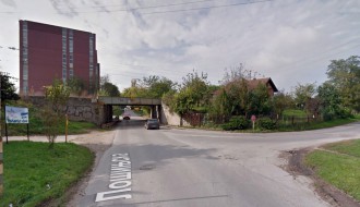 Ogledalo na uglu Balkanske i Lošinjske ulice MZ Novi Grad