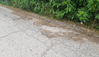 Put u Gornjem Tavankutu prepun rupa